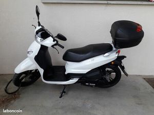 PEUGEOT TWEET 125-ANNÉE 2022-7000 KM