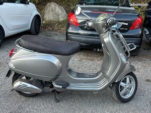 VESPA LX 50