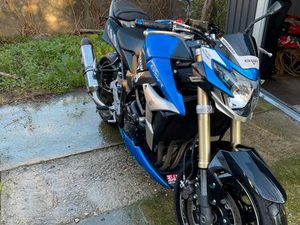 SUZUKI GSR 750 ÉDITION YOSHIMURA