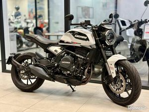 MOTO MORINI 650 STR SEIEMMEZZO - 04/2024