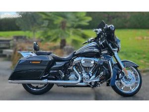 HARLEY DAVIDSON 110 CI STREET GLIDE CVO 1801