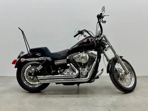 HARLEY-DAVIDSON SUPER GLIDE CUSTOM 1.6 TWIN CAM RÄNTEFRITT 36 MÅN • 2006