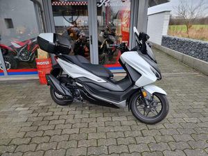 HONDA FORZA 350 / NSS 350 / ERSTE HAND