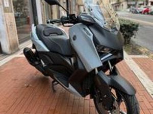 YAMAHA X-MAX 300 HI TECH