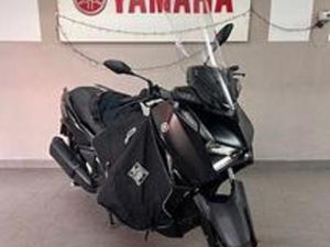YAMAHA X-MAX 300 TECH MAX