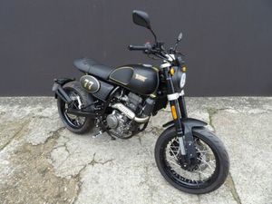 BLUROC MOTORCYCLE TRACKER 125 2025 125 CM3 | MOTO ROADSTER | 156 KM | NOIR | 94190 VILLENEUVE ST GEORGES