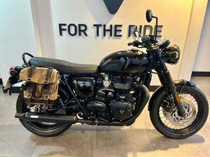 TRIUMPH BONNEVILLE T120 BLACK FOR SALE IN ROMFORD