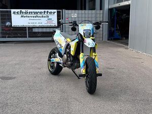 HUSQVARNA 701 SUPERMOTO A, A2