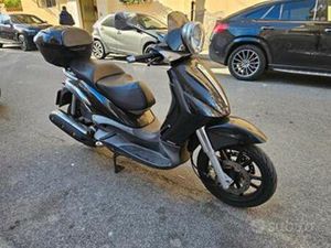 PIAGGIO BEVERLY 500 BAULETTO