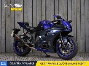 YAMAHA R7