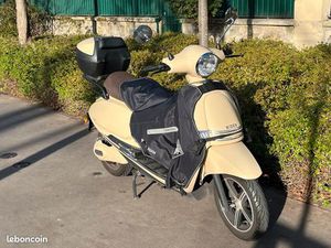 SCOOTER ÉLECTRIQUE 125 RIDER 5000W – EXCELLENT ÉTAT ET TRÈS BIEN ÉQUIPÉ