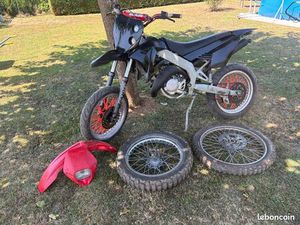 MOTO GILERA RCR 2007