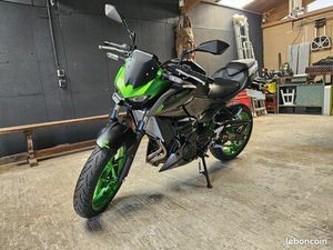 KAWASAKI Z500 SE 2025