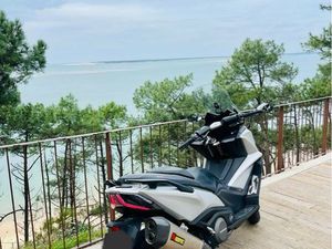 SCOOTER KYMCO AK 550