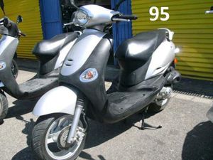 YUP 50 2T WIE NEU NUR 3.841KM NEUE REIFEN