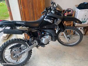 MOTO TRAIL YAMAHA