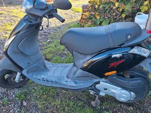 SCOOTER ZIP PIAGGIO 4T
