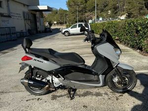 YAMAHA X-MAX 250 SPORT