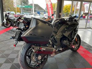 ② KAWASAKI NINJA 1000 SX