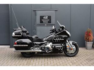 HONDA GL 1800 GOLD WING