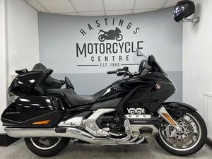 HONDA GL1800 GOLD WING TOUR TOURER PETROL DCT EURO 4 (126 PS) 1833 CC