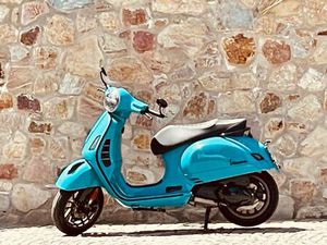 VESPA GTS 125 INDIVIDUELL