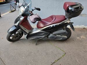 BEVERLY 350 ANNÉE 2012