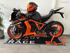 KTM RC8R