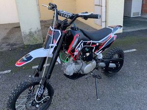 DIRT BIKE / ÉDITION 125 SX MMX / TRES BON ÉTAT / IDÉAL BRICOLEUR