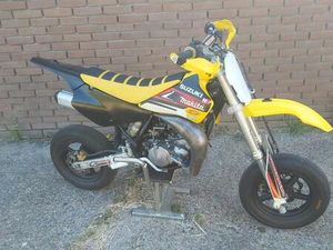 ② SUZUKI RM 85 SUPERMOTO / SUPERMOTARD CIRCUIT PISTE