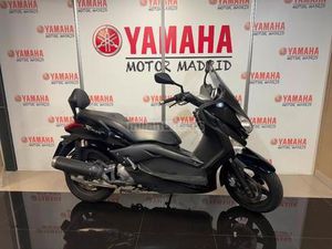 YAMAHA - XMAX 125