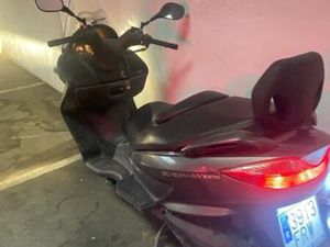 SUZUKI - BURGMAN 125