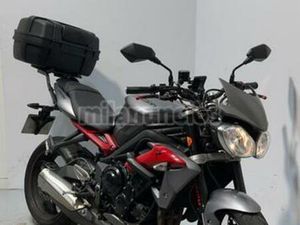 TRIUMPH - STREET TRIPLE R