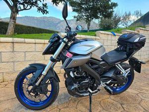 YAMAHA - MT 125
