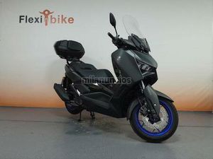 YAMAHA - XMAX 125
