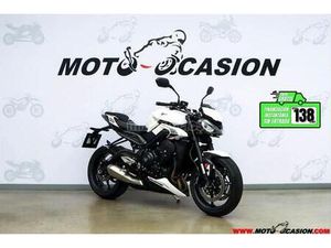 TRIUMPH - STREET TRIPLE 765