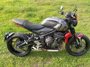 TRIUMPH - TRIDENT 660