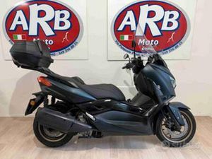 YAMAHA X-MAX 300 TECH-MAX