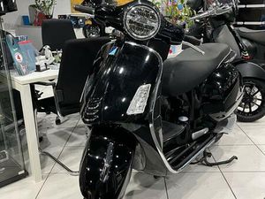 VESPA GTS 300 SUPER RST KEYLESS