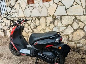 SCOOTER PEUGEOT STREET ZONE