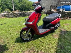 SCOOTER VIVACITY 4T 50 CC