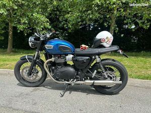 TRIUMPH BONNEVILLE