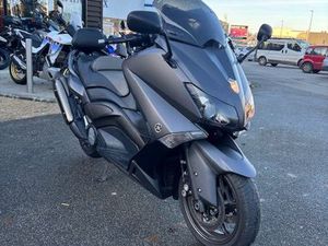 YAMAHA T-MAX 530 2023