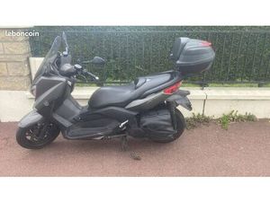 VENDS YAMAHA X MAX 400 CC