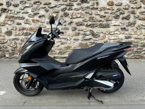 HONDA PCX 125 CC ABS TRACTION CONTRÔLÉ ENTIÈREMENT D’ORIGINE RÉVISÉ *GARANTIE