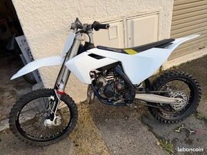 MOTO CROSS 85 TC HUSQVARNA