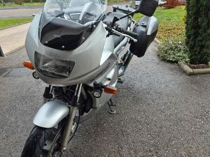 MOTO YAMAHA 900 DIVISION