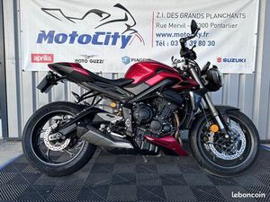 TRIUMPH STREET TRIPLE 765 RS