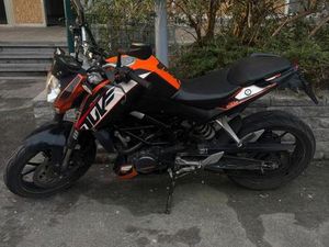 ② KTM DUKE 125 CC 18000KM