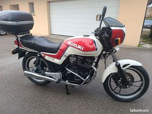 SUZUKI GSX 400 S 1986 19MKMS EXCELLENT ÉTAT MÉCANIQUE ET CARROSSERIE